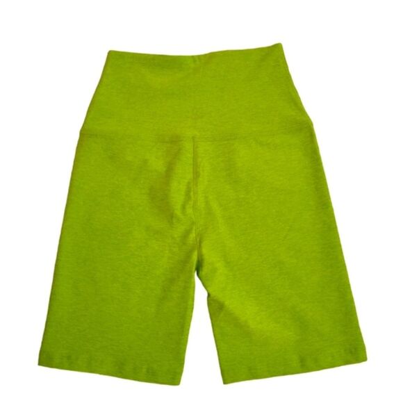Women’s Beyond Yoga space dye high biker shorts Matcha Lime Green - Picture 5 of 8